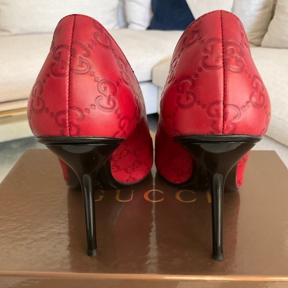 Authentic Gucci Red Logo Peep Toe Pumps, size 38.5, with receipt - Picture 4 of 9